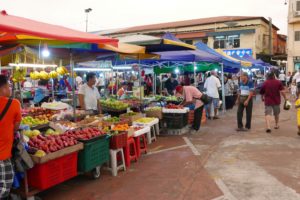 The night market (again) – Sibu, Sarawak, Malaysia The night market (again) – Sibu, Sarawak, Malaysia