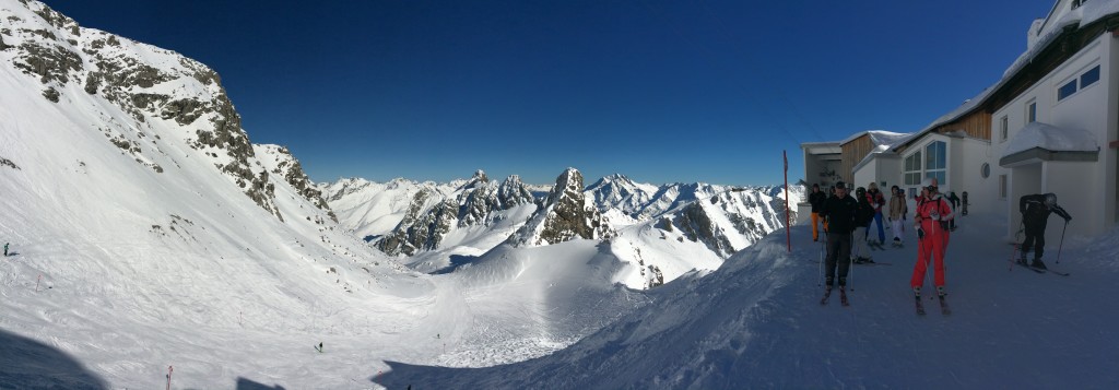 Panorama from the top of the Valluga ski run