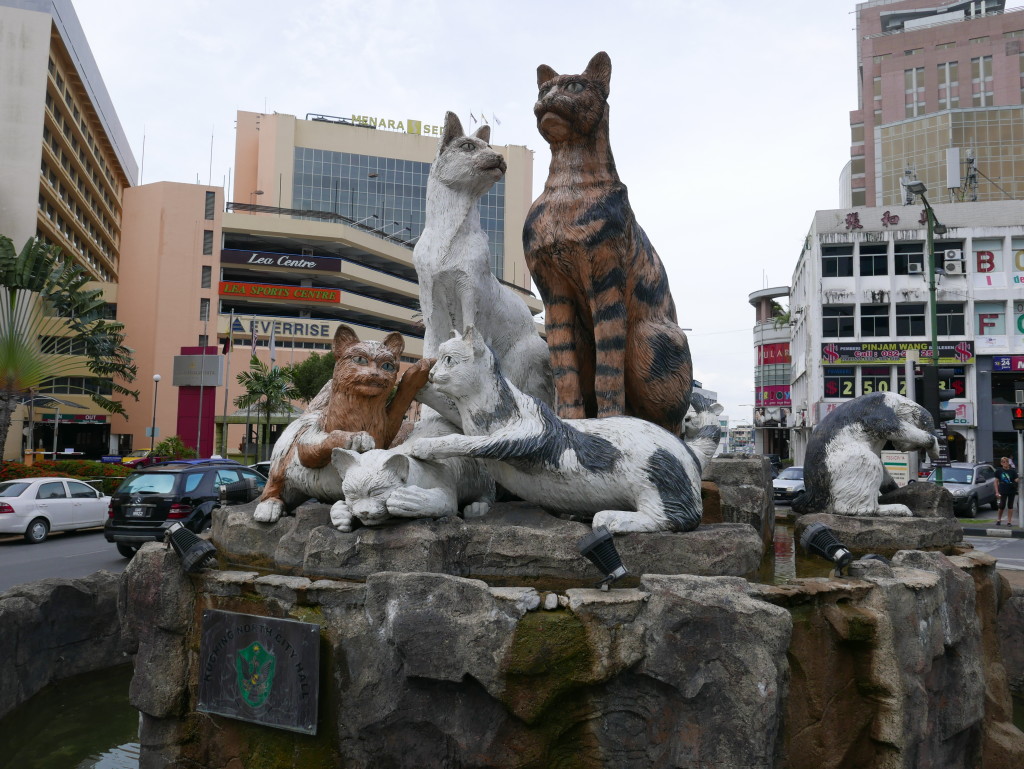 Cats of Kuching, Sarawak, Malaysia - what is it with Kuching and cats?