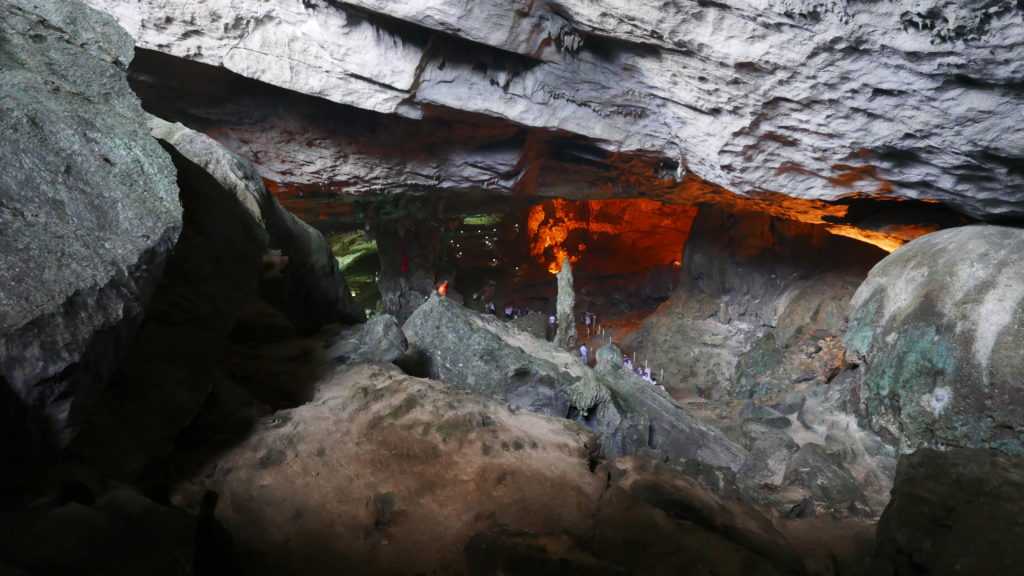 Suprise Cave Ha Long Bay