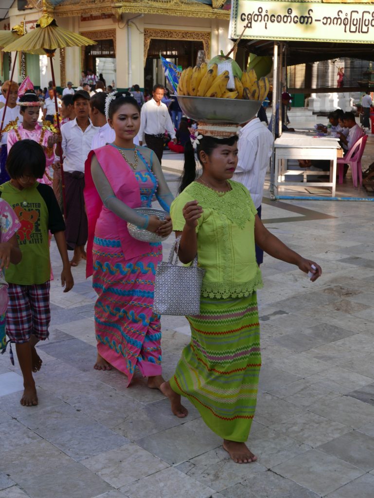 shwedagon pagoda 2017 balancing